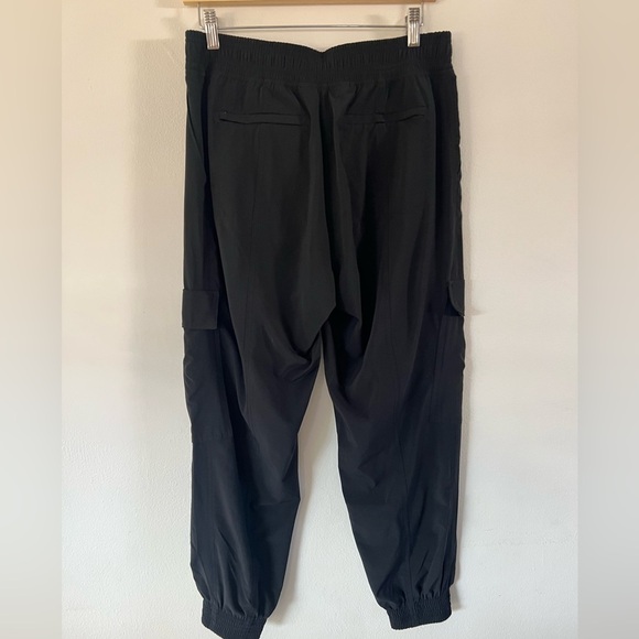 Athleta Chelsea Utility Jogger Black Pull-On Elastic Waistband Pants Size 8 - Picture 7 of 11